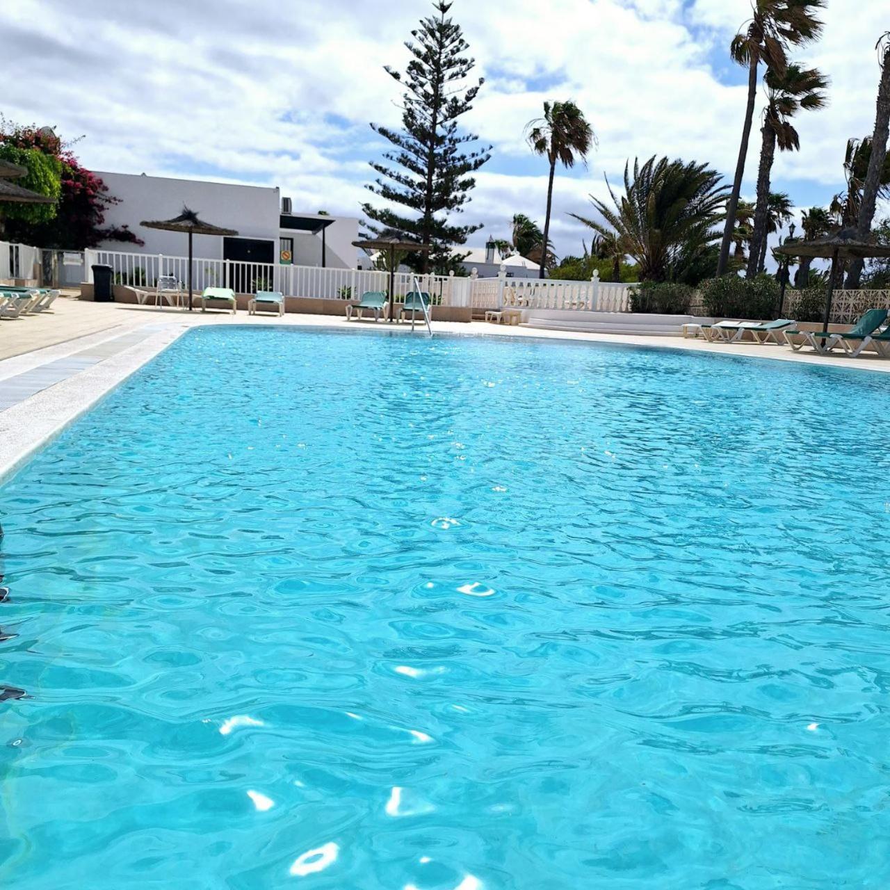 Apartamento Club Valena, Puerto Del Carmen, Lanzarote Tias Luaran gambar