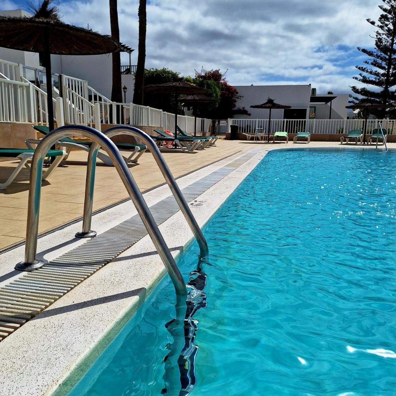 Apartamento Club Valena, Puerto Del Carmen, Lanzarote Tias Luaran gambar